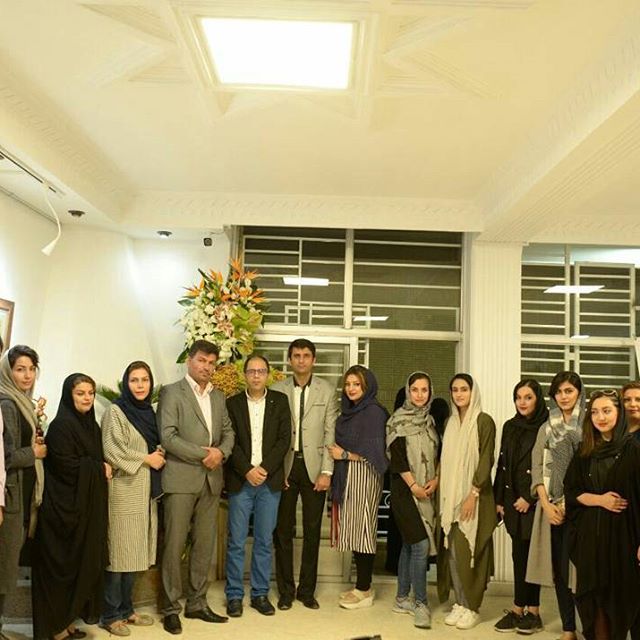 آموزشگاه هنرهای تجسمی برگزاری نمایشگاه نگارگری اصفهان استاد احمد مطیع به همراه جمعی از هنرجویان